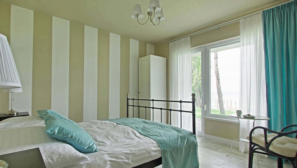 Beach 101 Villa Шиофок Номер фото
